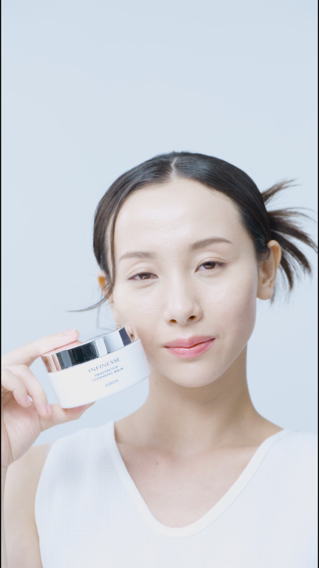 Load video: INFINESSE Smastretch Cleansing Balm
