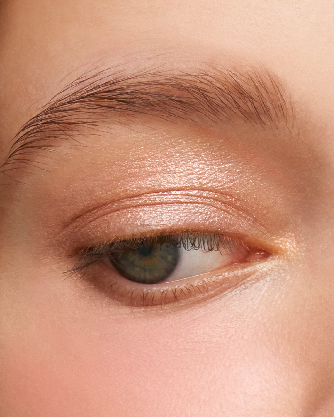 Shimmering Eye Color